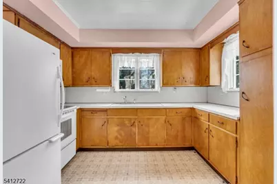 232 Espanong Rd, Jefferson Township, NJ 07849 - Photo 15