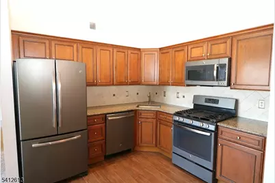 1714 Breckenridge Dr #1714, Branchburg Township, NJ 08876 - Photo 3