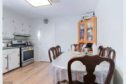 95 Raymond Ave, Plainfield, NJ 07062 - Photo 17