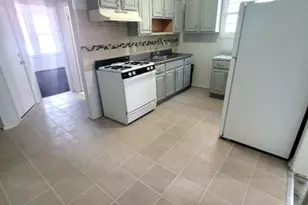 54 Lindsley Pl, East Orange, NJ 07018 - Photo 5