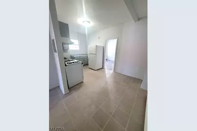 54 Lindsley Pl, East Orange, NJ 07018 - Photo 7