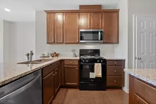 1038 Station Rd, Somerville, NJ 08876 - Photo 15