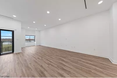 2 Harbor Front Plz, Elizabeth, NJ 07206 - Photo 17