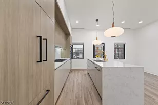 2 Harbor Front Plaza, Elizabeth, NJ 07206 - Photo 13