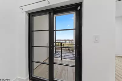 2 Harbor Front Plz, Elizabeth, NJ 07206 - Photo 21