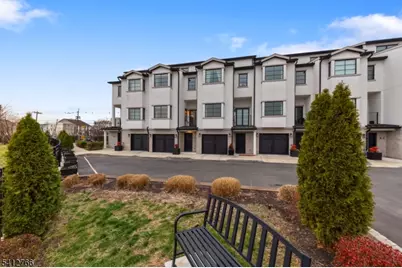 2 Harbor Front Plz, Elizabeth, NJ 07206 - Photo 3