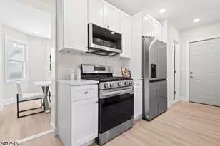 56 Harvey St, Closter, NJ 07624 - Photo 7