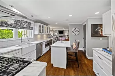 163 Godwin Ave #1, Ridgewood, NJ 07450 - Photo 11