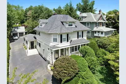 163 Godwin Ave #1, Ridgewood, NJ 07450 - Photo 3