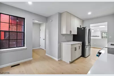 59 Bayberry Dr, Franklin Township, NJ 08873 - Photo 9