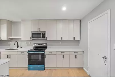 59 Bayberry Dr, Franklin Township, NJ 08873 - Photo 3