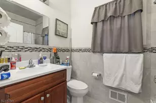 56 Delaware St, Elizabeth, NJ 07206 - Photo 7