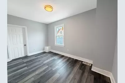 65 Davis St, Phillipsburg, NJ 08865 - Photo 17