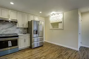 40 Elm St, Madison, NJ 07940 - Photo 9