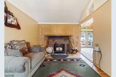 543 Lakeside Ave, Hopatcong, NJ 07821 - Photo 9