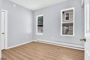 139 S 8th St, Newark, NJ 07107 - Photo 9