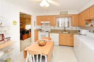 50 Rock Rd, Hawthorne, NJ 07506 - Photo 7