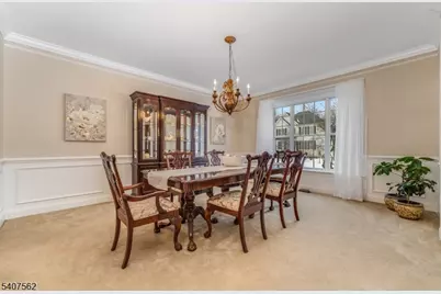 36 Crestview Dr, Clinton Township, NJ 08809 - Photo 9