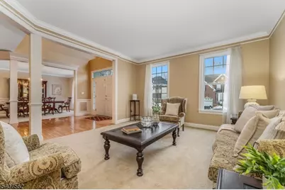 36 Crestview Dr, Clinton Township, NJ 08809 - Photo 5