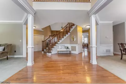 36 Crestview Dr, Clinton Township, NJ 08809 - Photo 3