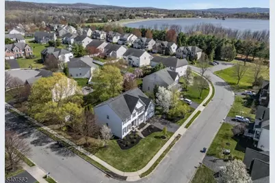 36 Crestview Dr, Clinton Township, NJ 08809 - Photo 35