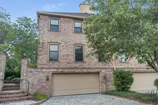 4 Dearburn Ct, Florham Park, NJ 07932 - Photo 15