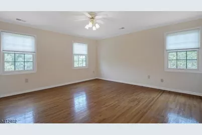 4 Dearburn Ct, Florham Park, NJ 07932 - Photo 9