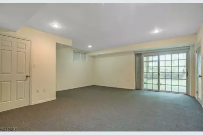 4 Dearburn Ct, Florham Park, NJ 07932 - Photo 13