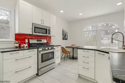 86 Sunset Ave, Verona, NJ 07044 - Photo 13