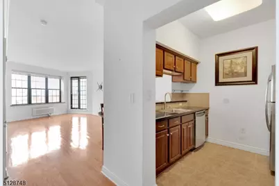 7 Prospect St #303, Morristown, NJ 07960 - Photo 7