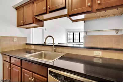 7 Prospect St #303, Morristown, NJ 07960 - Photo 9