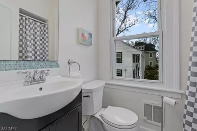 40 Franklin Pl, Montclair, NJ 07042 - Photo 31