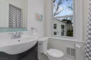 40 Franklin Pl, Montclair, NJ 07042 - Photo 31