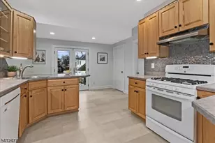 40 Franklin Pl, Montclair, NJ 07042 - Photo 17