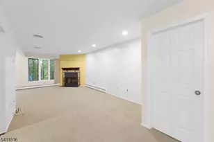 89 Stockton Ct, Parsippany, NJ 07950 - Photo 9