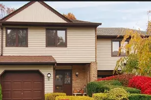 89 Stockton Ct, Parsippany, NJ 07950 - Photo 1