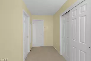 89 Stockton Ct, Parsippany, NJ 07950 - Photo 23