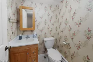 89 Stockton Ct, Parsippany, NJ 07950 - Photo 11