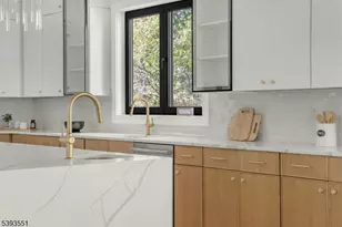 6 Cambridge Dr, Millburn, NJ 07078 - Photo 23