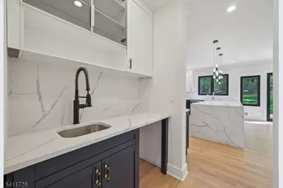 5 Foxcroft Drive, Livingston, NJ 07039 - Photo 7