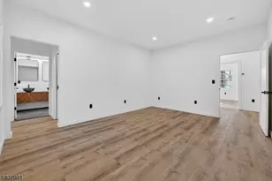 16 Valley View Dr, Rockaway Township, NJ 07866 - Photo 9