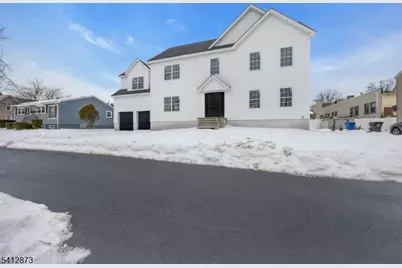 1027 Mereline Ave, Woodbridge Township, NJ 07001 - Photo 3