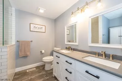 110 Arbor Way, Branchburg Township, NJ 08876 - Photo 9