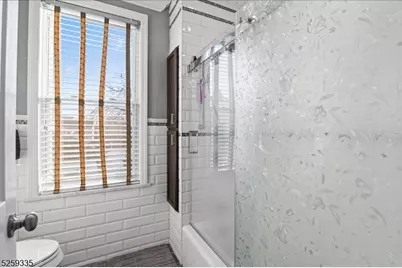 7 Martin St, Paterson, NJ 07501 - Photo 9