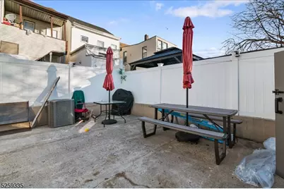 7 Martin St, Paterson, NJ 07501 - Photo 25