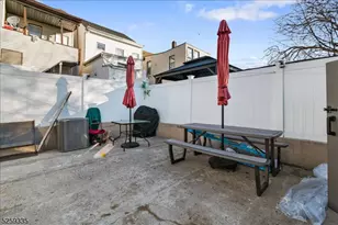 7 Martin St, Paterson, NJ 07501 - Photo 25