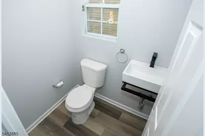 267 Perry Ave, Union Township, NJ 07083 - Photo 5