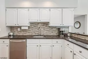 1 Weatherhill Rd, Hamburg, NJ 07419 - Photo 17