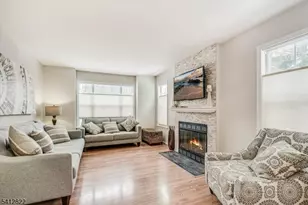 1 Weatherhill Rd, Hamburg, NJ 07419 - Photo 7