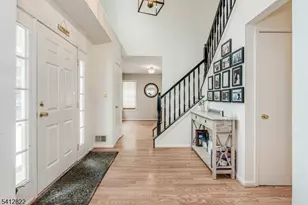 1 Weatherhill Rd, Hamburg, NJ 07419 - Photo 5